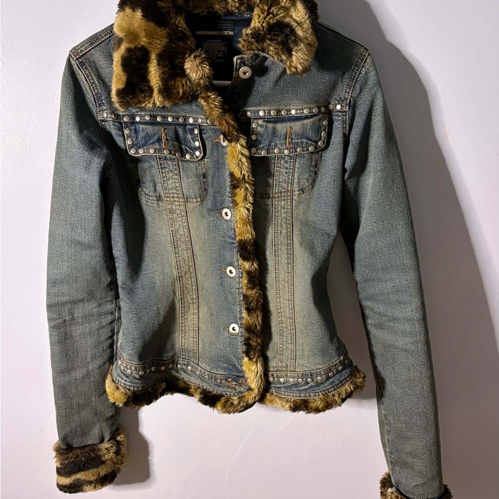 Bebe vintage Y2K era Denim Fitted Jacket with Faux Fur Trim - Blue